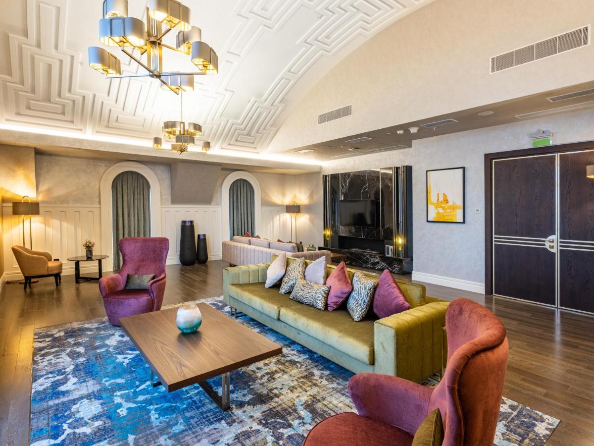 Готель Intercontinental Baku By Ihg Екстер'єр фото The lounge at the airport