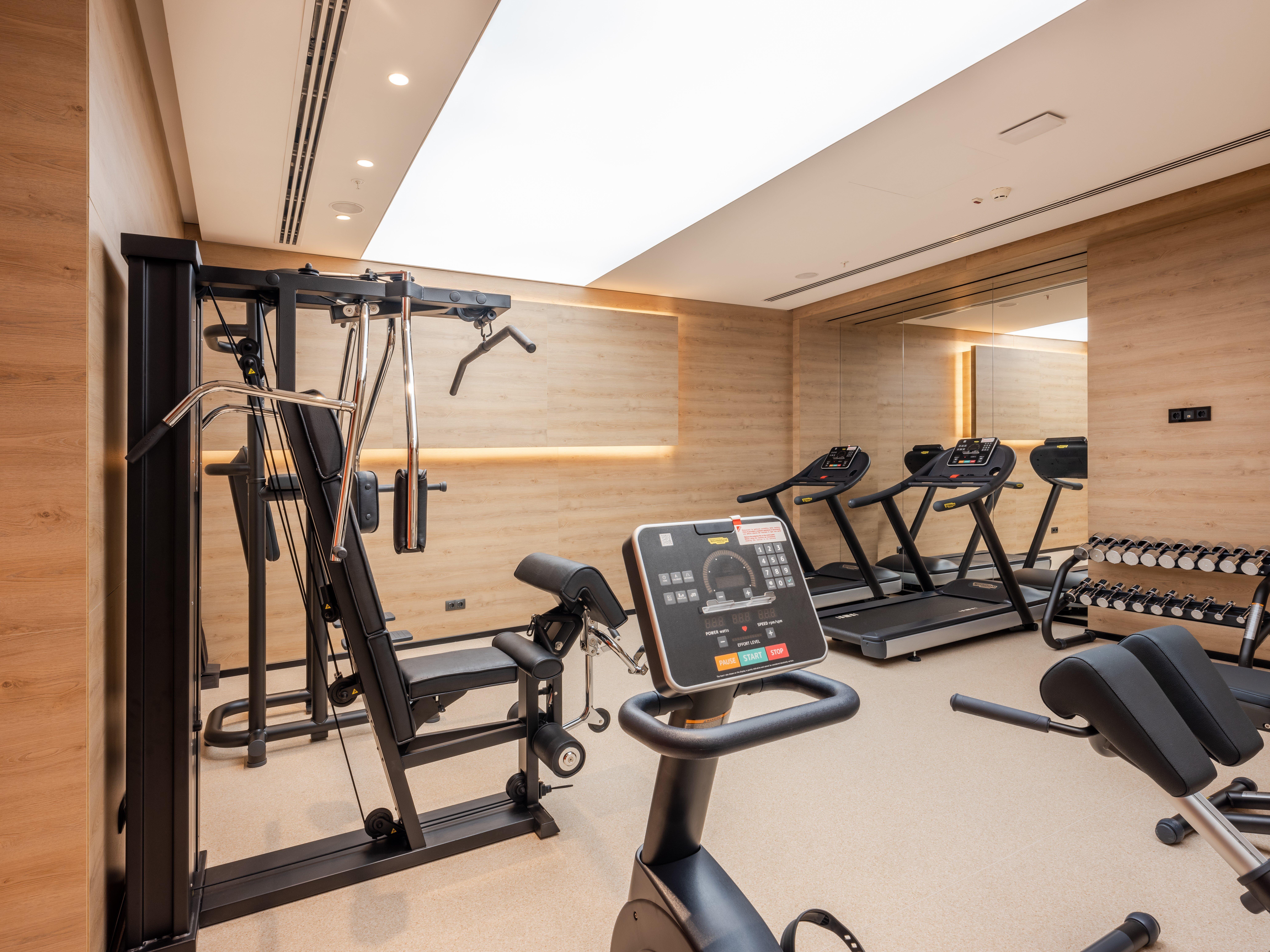 Готель Intercontinental Baku By Ihg Екстер'єр фото The gym at the hotel